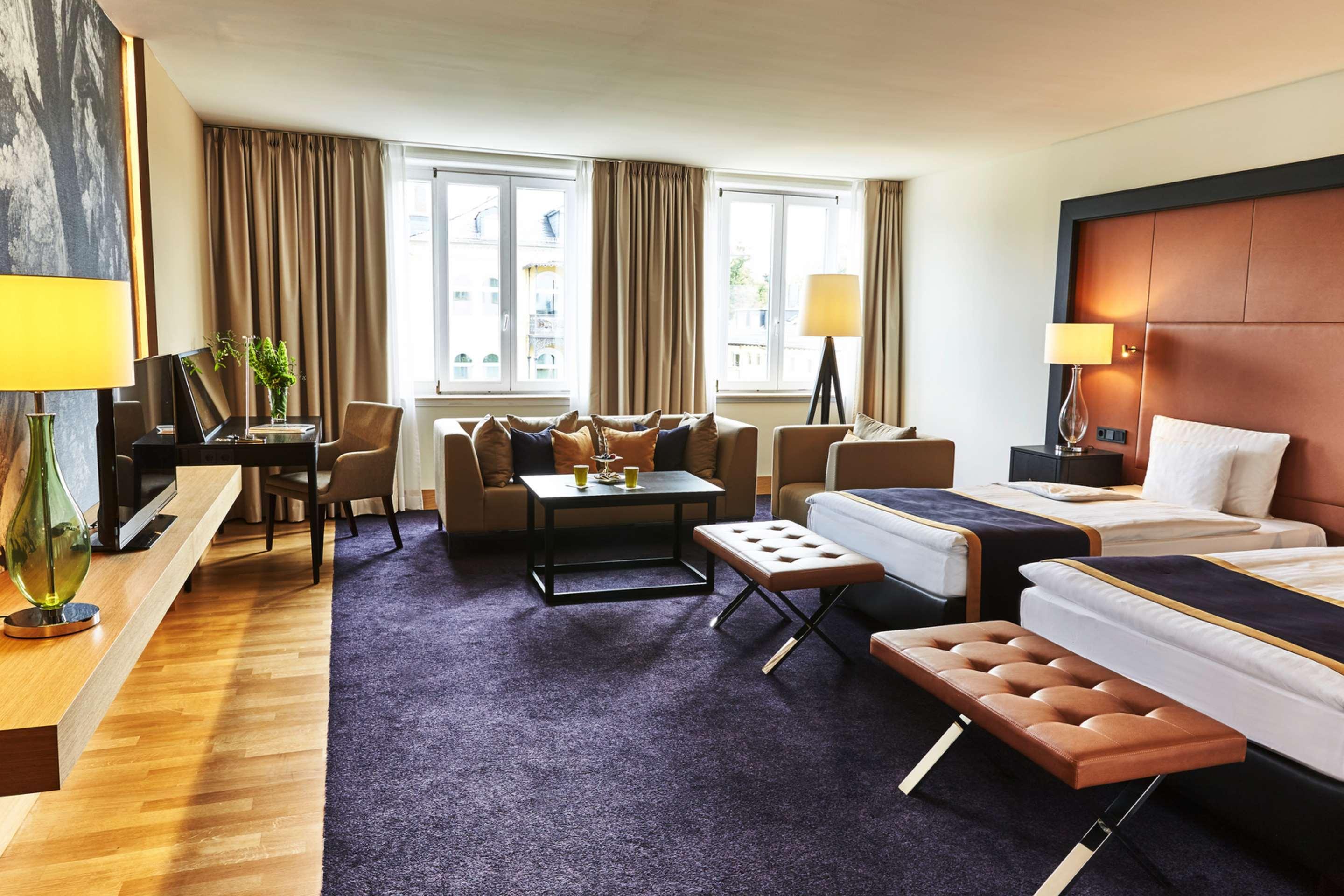 Steigenberger Hotel Bad Homburg Bad Homburg vor der Hoehe Exterior photo Suite at the Hotel Axelmannstein