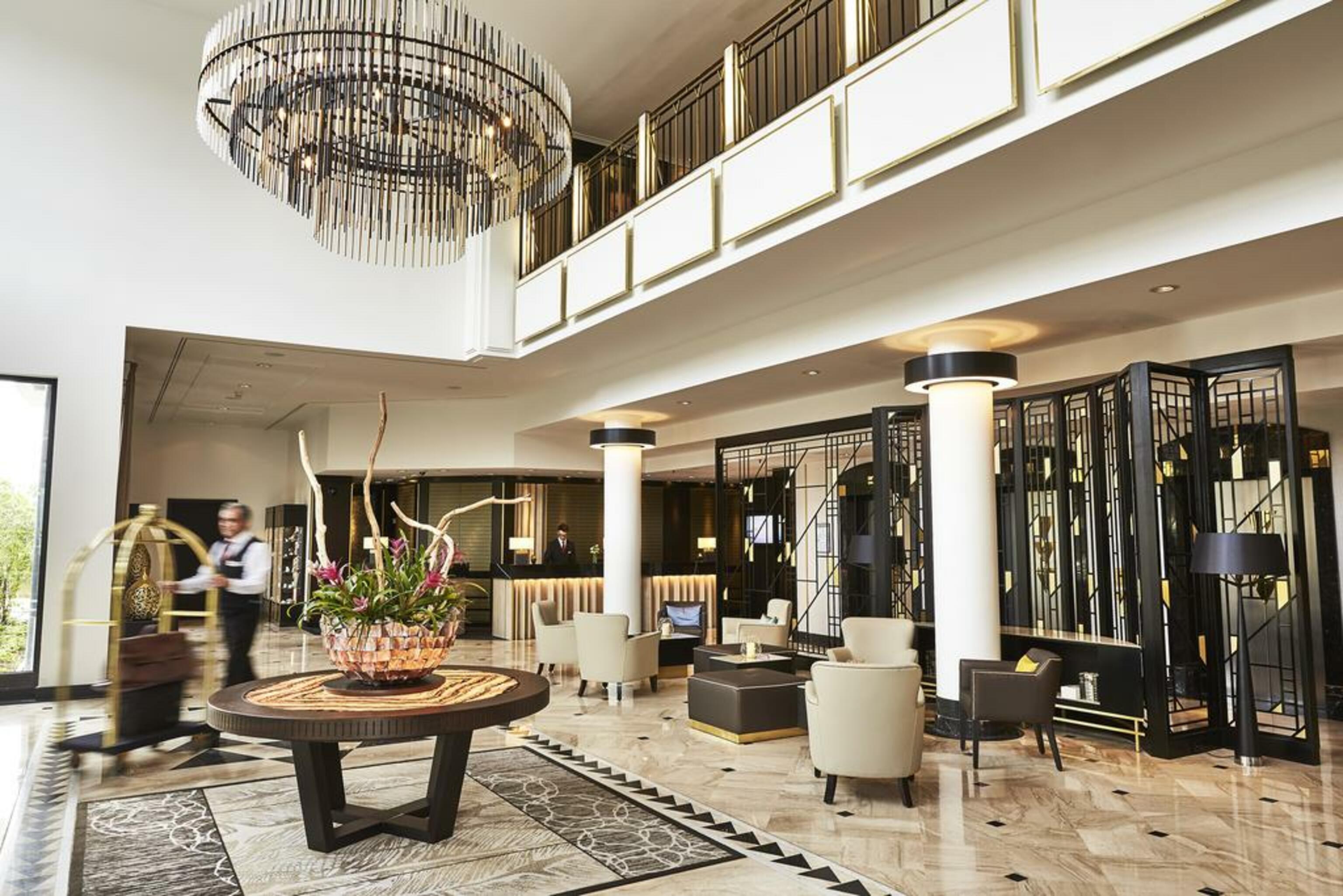 Steigenberger Hotel Bad Homburg Bad Homburg vor der Hoehe Exterior photo The lobby of the hotel