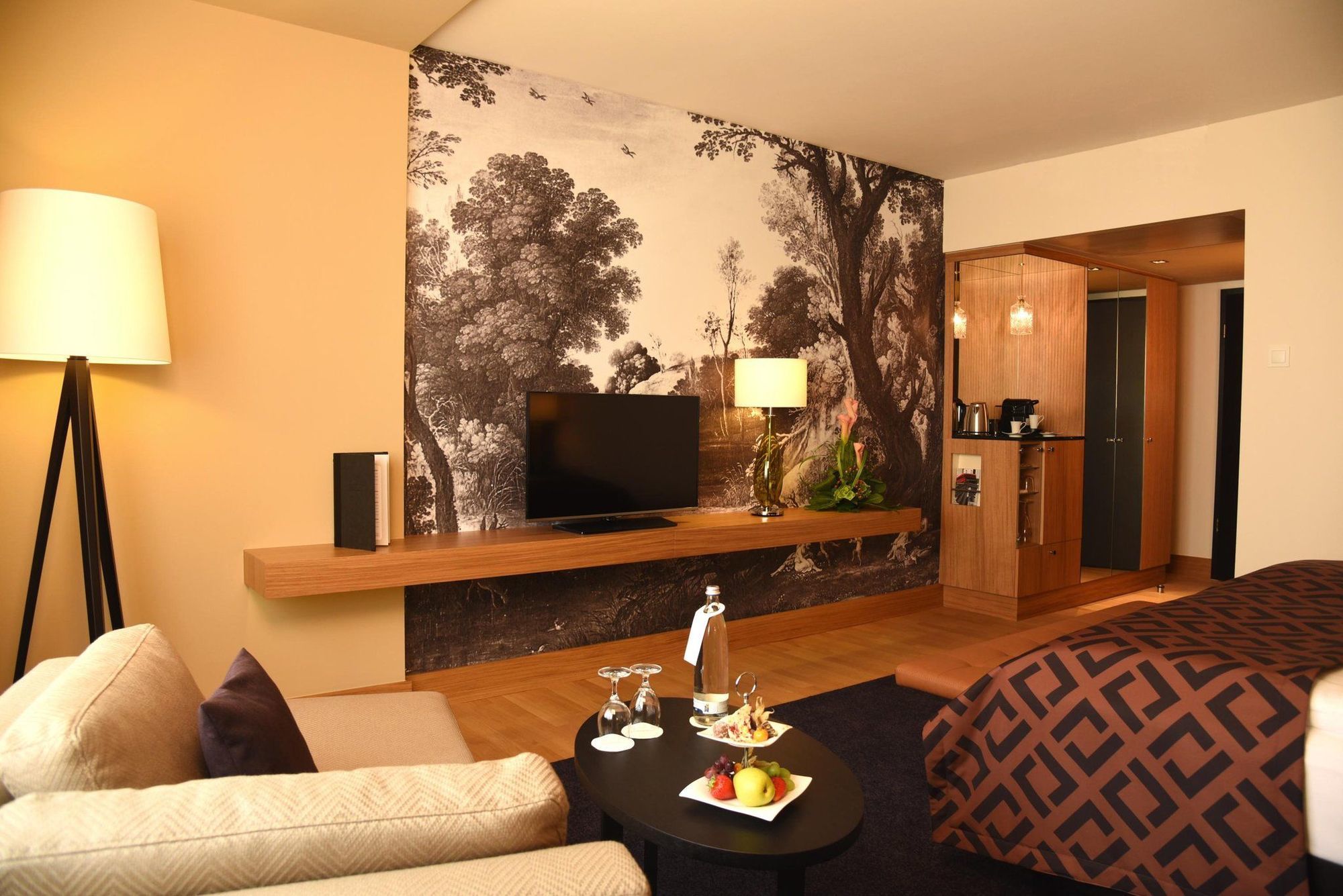 Steigenberger Hotel Bad Homburg Bad Homburg vor der Hoehe Exterior photo A typical room at the hotel