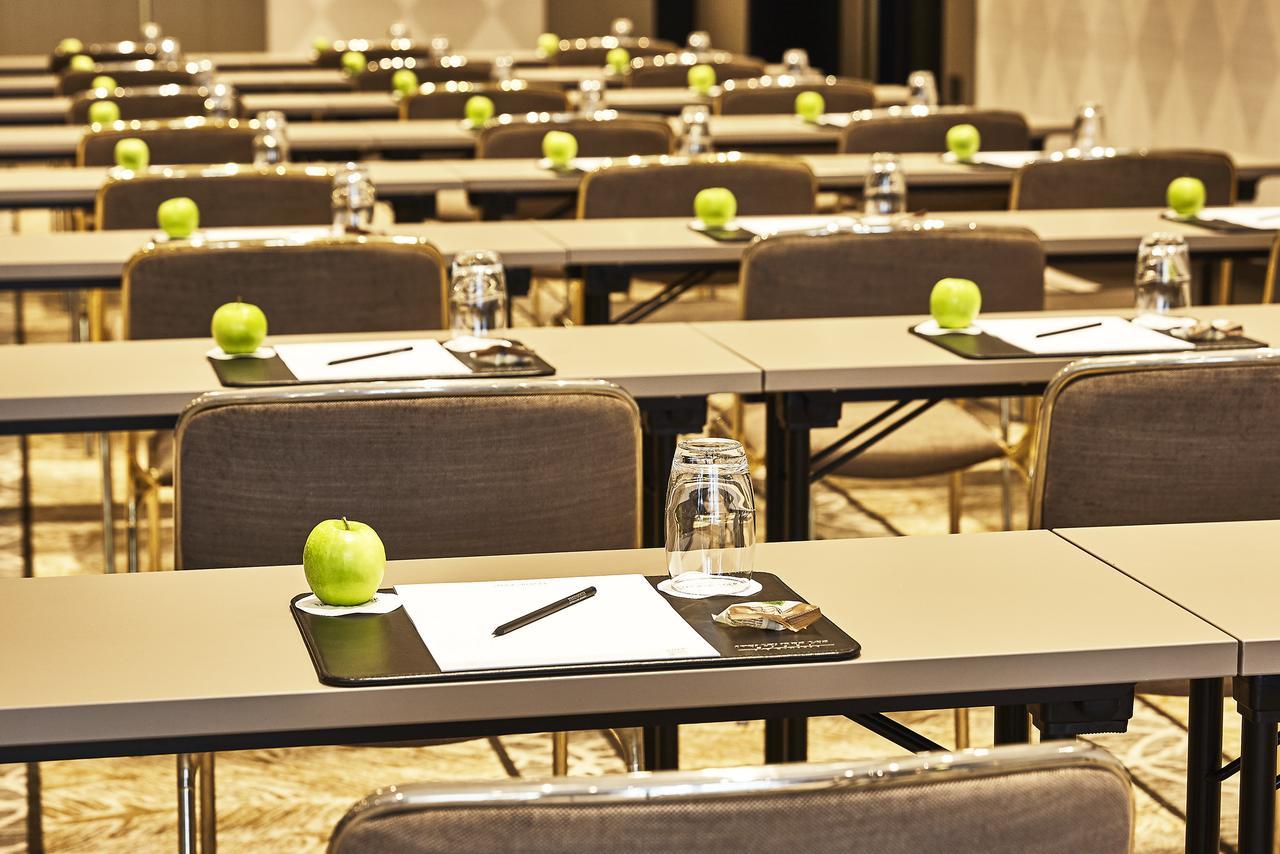Steigenberger Hotel Bad Homburg Bad Homburg vor der Hoehe Exterior photo A typical classroom layout